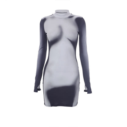 Robe Courte Ajustée à Imprimé Graphique